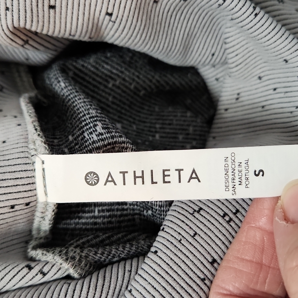Athleta Flurry Gradient Base Layer Ombré Turtleneck Long Sleeve Top - Picture 6 of 8
